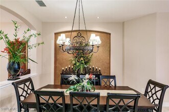 10381 Heritage Bay Blvd in Naples, FL - Foto de edificio - Building Photo