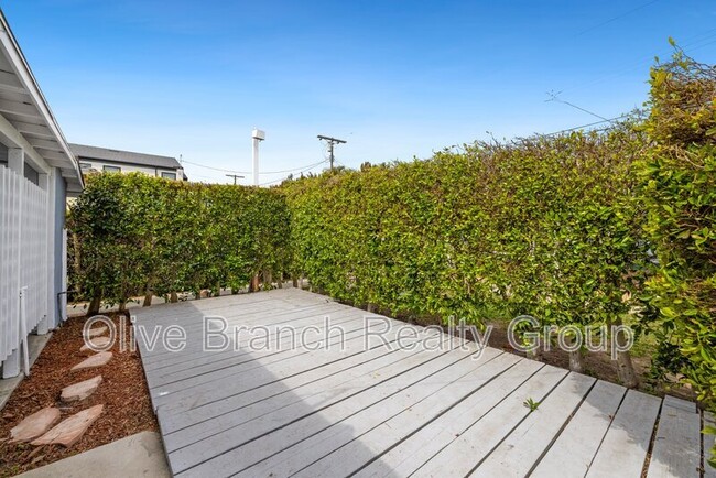 12827 Rubens Ave in Los Angeles, CA - Building Photo - Building Photo