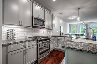 2181 Colvin Ct NW in Atlanta, GA - Building Photo - Building Photo