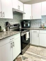 2555 NE 11th St, Unit 606 in Fort Lauderdale, FL - Building Photo