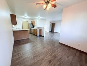 Courtyard Townhomes in Tomah, WI - Foto de edificio - Building Photo