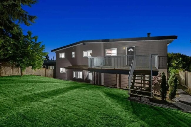 property at 368 Montroyal Blvd