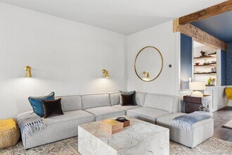 4 Glynn Dr in Shelter Island, NY - Building Photo - Building Photo