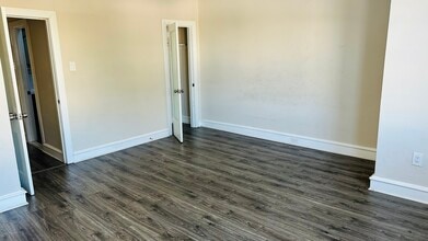 4442 Overbrook Ave in Philadelphia, PA - Building Photo - Building Photo