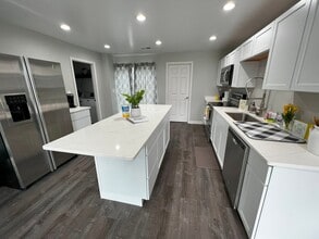 956 Olympia Dr in Mason, OH - Building Photo - Building Photo