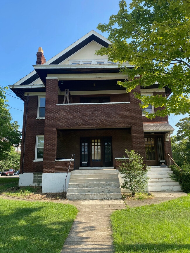 339-2 Probasco St, Unit 2nd Floor