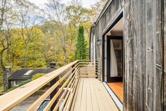 2 Newtown Turnpike in Weston, CT - Building Photo - Building Photo