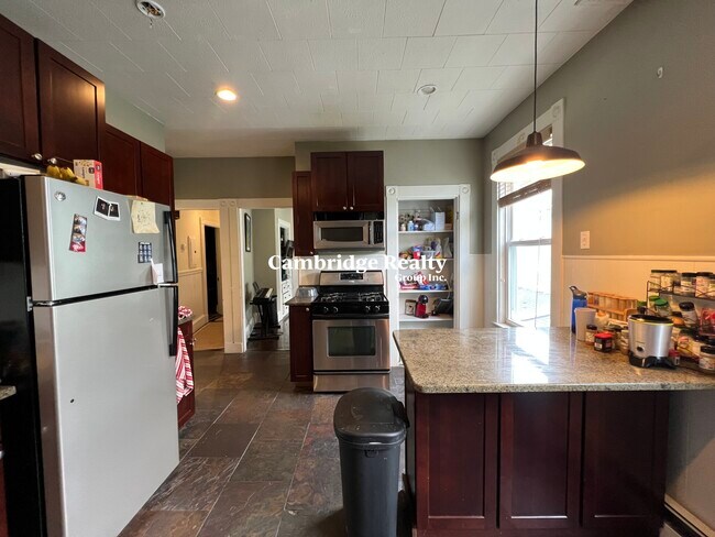 259 Washington St, Unit 2A in Cambridge, MA - Building Photo - Building Photo