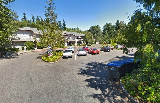 200 High School Rd NE in Bainbridge Island, WA - Building Photo - Building Photo