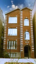 1442 W Chestnut St in Chicago, IL - Building Photo