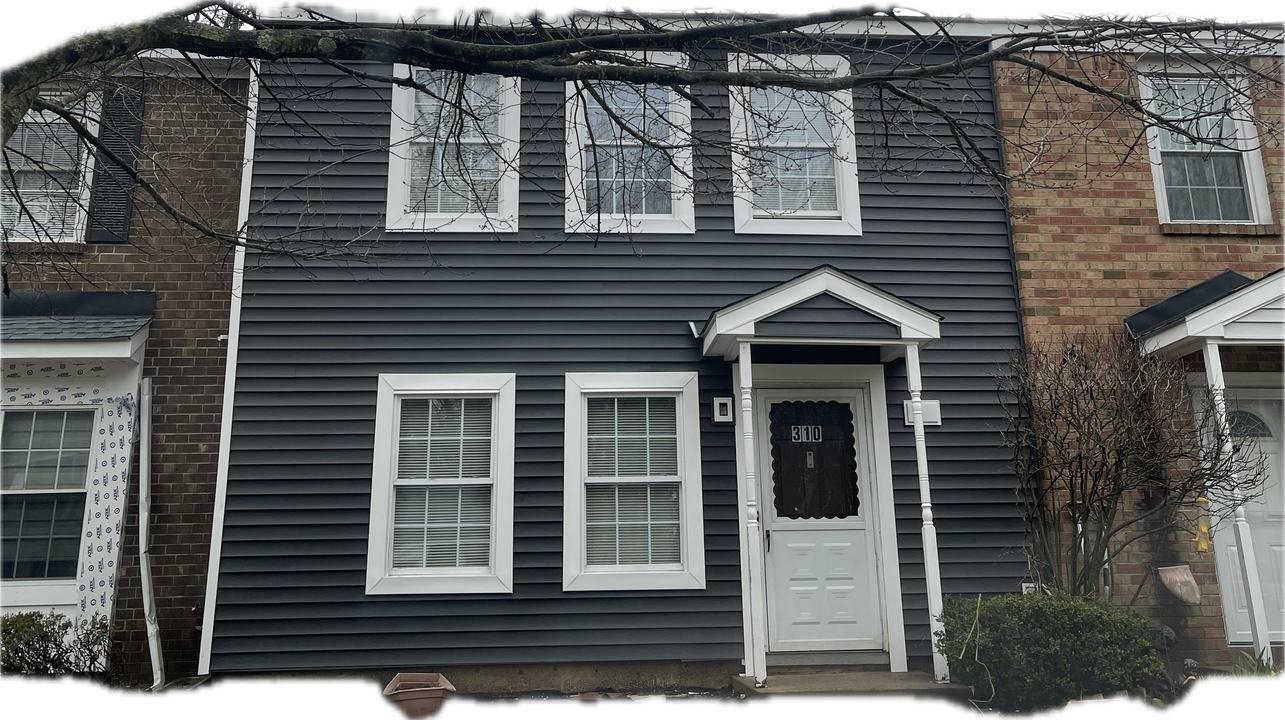 310 Constitution Cir in North Brunswick, NJ - Building Photo