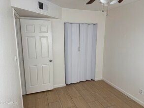1319 W Vogel Ave-Unit -3 in Phoenix, AZ - Building Photo - Building Photo
