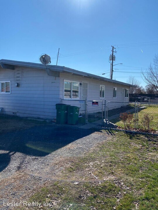 2424 Union Ave in Klamath Falls, OR - Building Photo