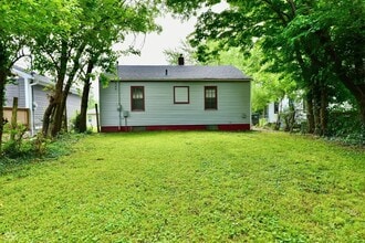 2966 N Olney St in Indianapolis, IN - Building Photo - Building Photo