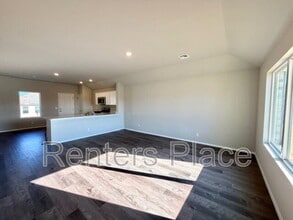 1114 Raven Dr in Claremore, OK - Building Photo - Building Photo