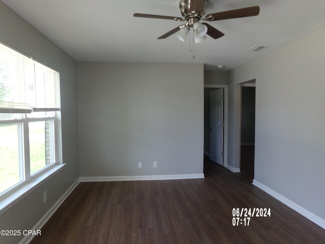 3921 E 10th St in Panama City, FL - Building Photo - Building Photo