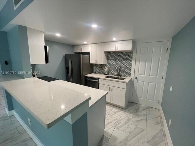 property at 330 Sunshine Dr