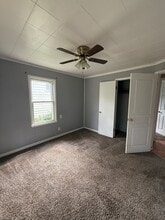 2138 N Pickwick Ave in Springfield, MO - Building Photo - Building Photo