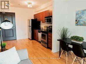 429-429 Kent St in Ottawa, ON - Building Photo - Building Photo