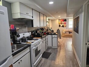 1538 W Fry St, Unit # G in Chicago, IL - Building Photo - Building Photo