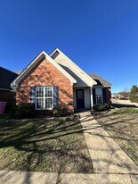 5367 Kalian Cove in Southaven, MS - Building Photo