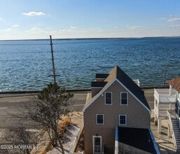 300 N Bayview Ave in Seaside Park, NJ - Building Photo - Building Photo