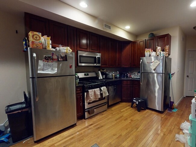 property at 623 S 42nd St