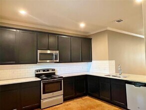 1312 W Jefferson St in Waxahachie, TX - Building Photo - Building Photo