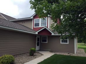 Countryside Townhomes in Albany, MN - Building Photo - Building Photo