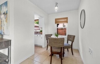 629 N Marlborough Ave in Inglewood, CA - Building Photo - Building Photo