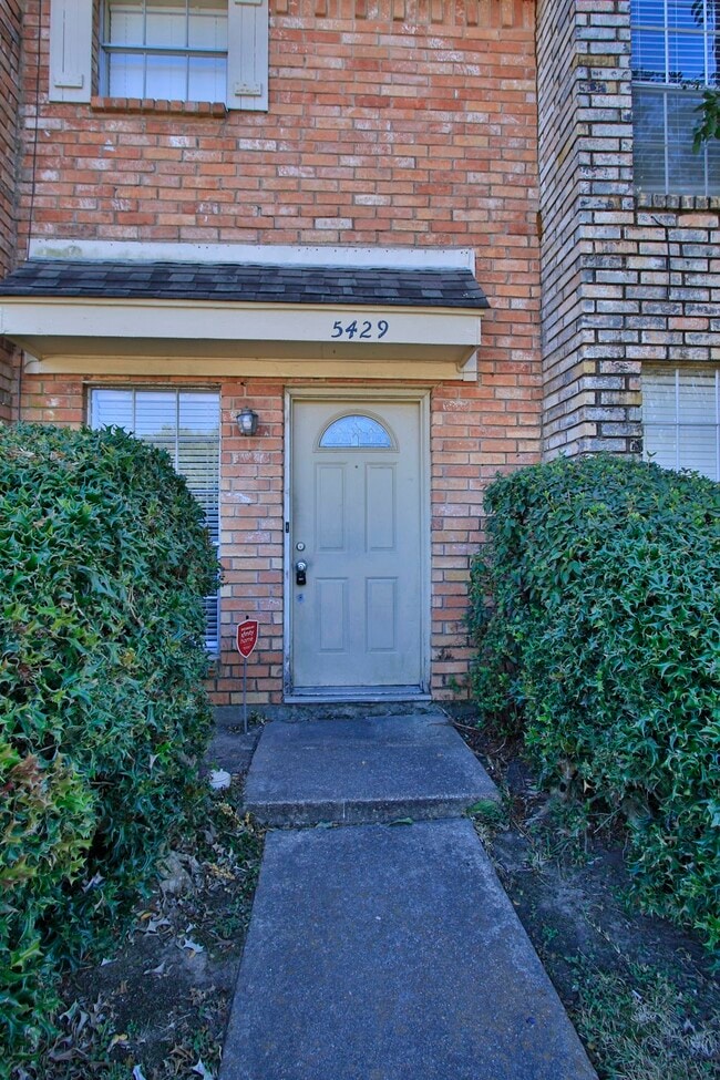 5429 10th St in Katy, TX - Building Photo - Building Photo