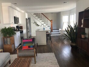 9 Oak St in Beacon, NY - Foto de edificio - Building Photo