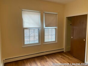 62 S Huntington Ave in Boston, MA - Foto de edificio - Building Photo