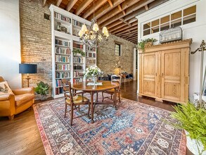 1917 W Belmont Ave in Chicago, IL - Building Photo - Building Photo