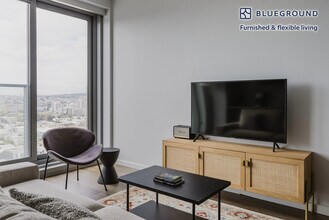 100 Van Ness Ave in San Francisco, CA - Building Photo - Building Photo