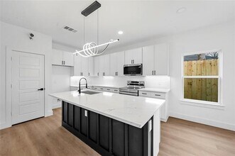 2811 Carter St in Dallas, TX - Building Photo - Building Photo