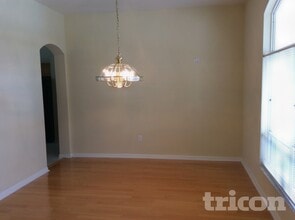 28634 Hanging Moss Loop in Zephyrhills, FL - Building Photo - Building Photo