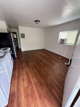 2645 NW 21st Ave in Oakland Park, FL - Building Photo - Building Photo