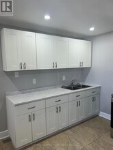 240-240 Marier Ave in Ottawa, ON - Building Photo - Building Photo