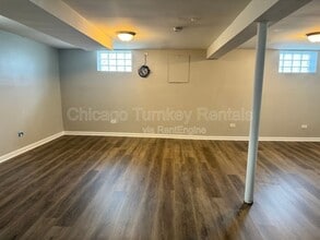 14231 Dobson Ave in Dolton, IL - Building Photo - Building Photo