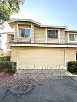 20975 Eagles Glen in Lake Forest, CA - Building Photo