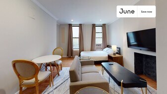 534 E 14th St in New York, NY - Building Photo