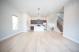 3738 Mainer St in Houston, TX - Building Photo - Building Photo