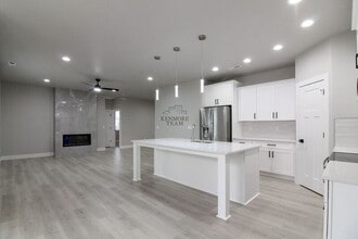 716 N Rd 42 in Pasco, WA - Building Photo - Building Photo