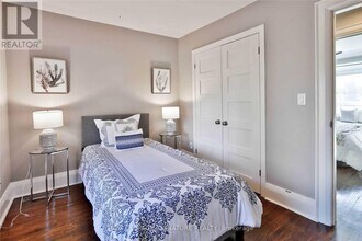 372 Roehampton Ave in Toronto, ON - Building Photo - Building Photo