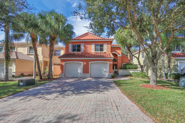 property at 3715 Torres Cir