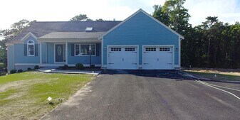 32 Faiths Way in East Falmouth, MA - Building Photo