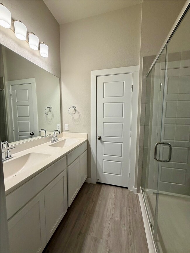 property at 3422 Trl Vw Dr