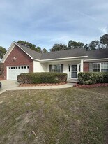 905 Lowry Ct in Wilmington, NC - Building Photo