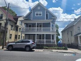 120 Easton Ave in Waterbury, CT - Building Photo